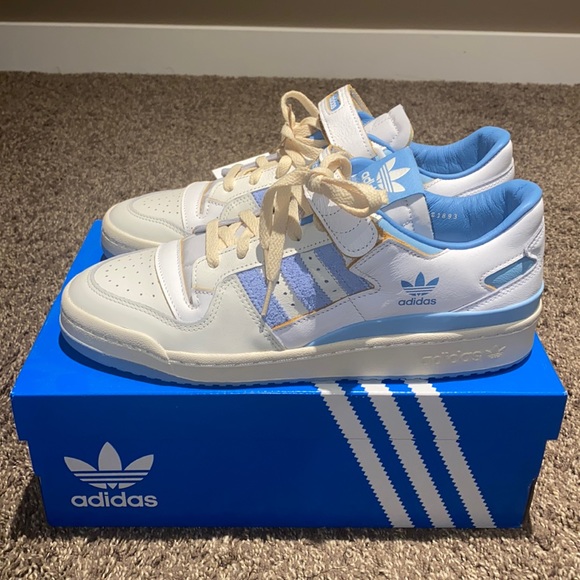 ADIDAS FORUM 84 LOW LG “UNC” - Picture 1 of 10